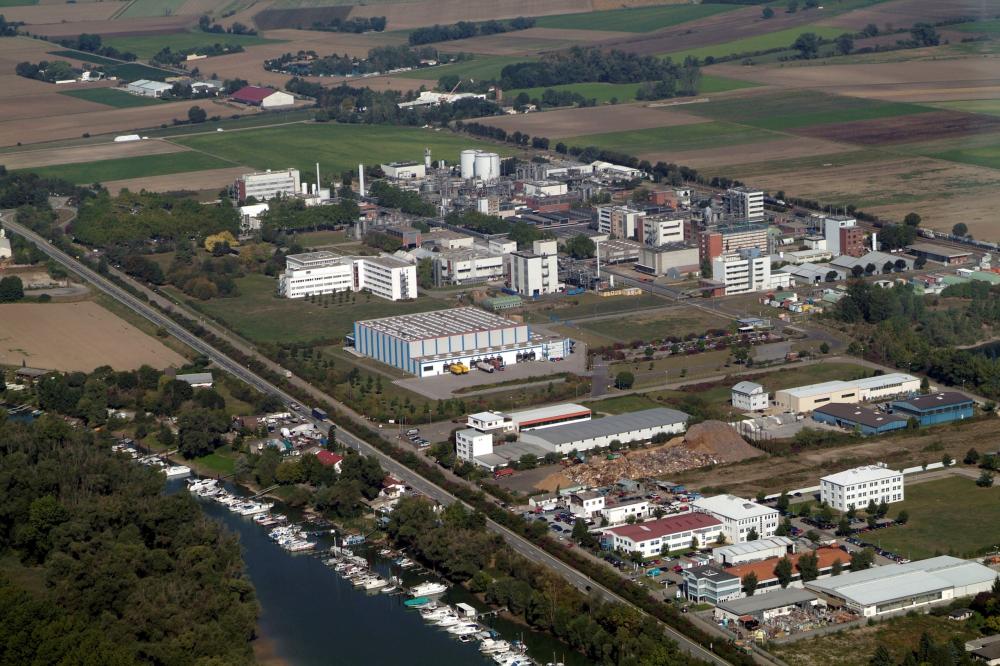 Lampertheim Luftbild BASF mit Altrhein
